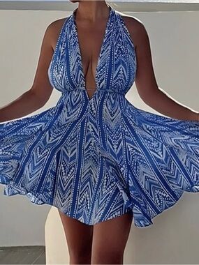 Zara Blue & White Backless Halter Mini Dress. Size 6/Med